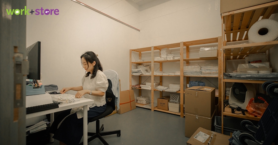Declutter the office-Self-storage Singapore